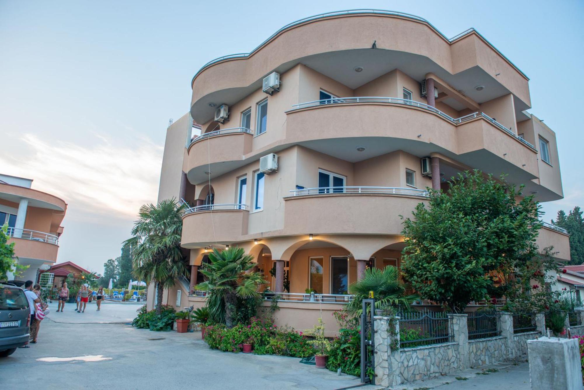 Apartments And Bungalow Casa Palma Ulcinj Exterior foto