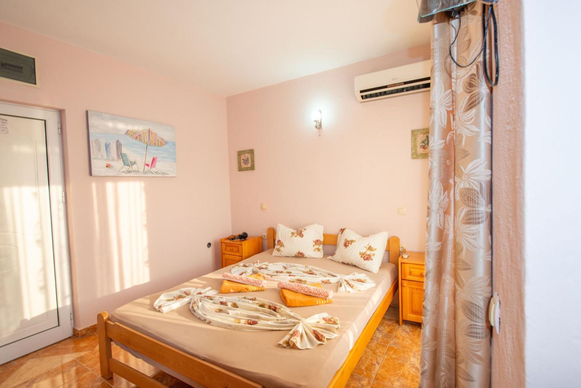 Apartments And Bungalow Casa Palma Ulcinj Habitación foto