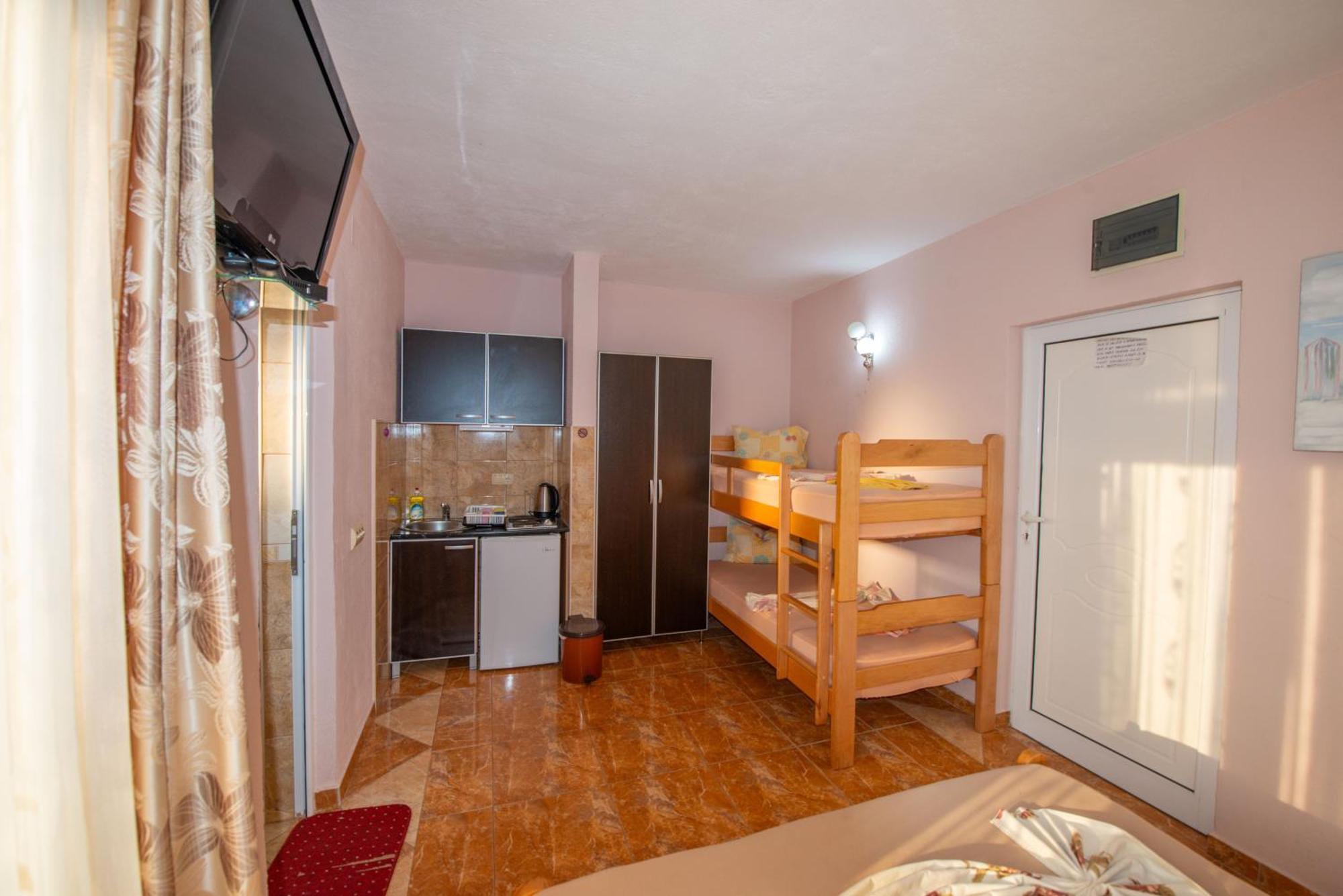 Apartments And Bungalow Casa Palma Ulcinj Habitación foto